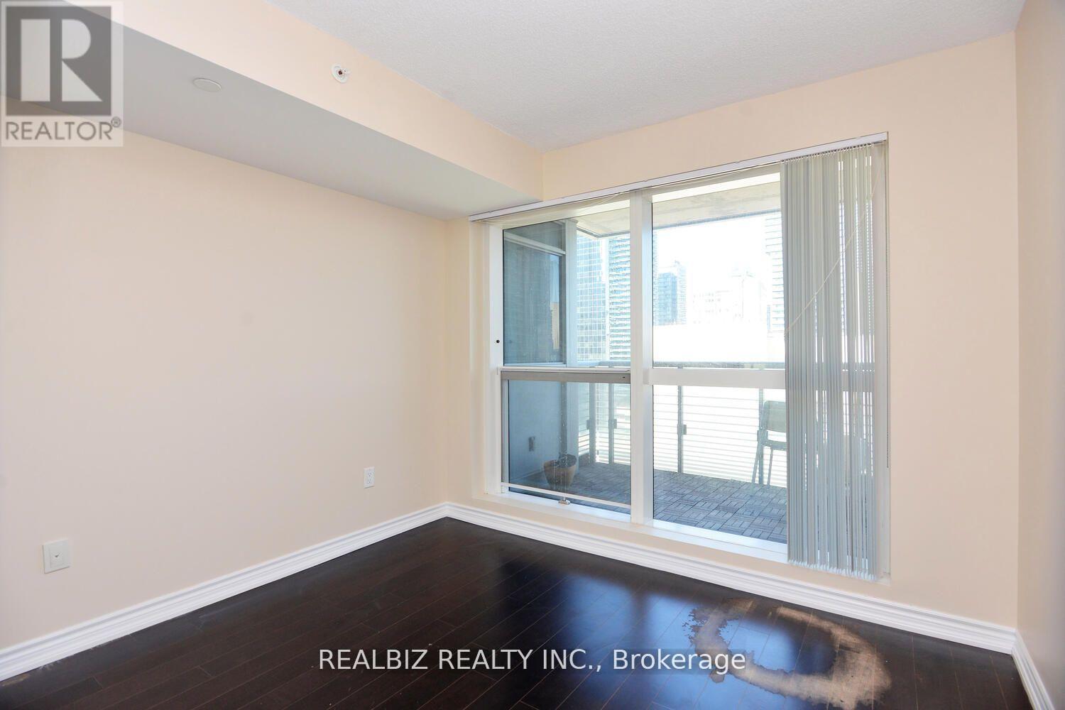 1516 - 386 Yonge Street, Toronto, Ontario  M5B 0A5 - Photo 26 - C12196522
