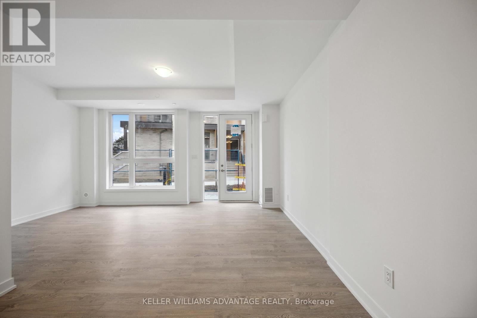 16 - 88 Turtle Island Road, Toronto, Ontario  M6A 2M6 - Photo 2 - C12196537