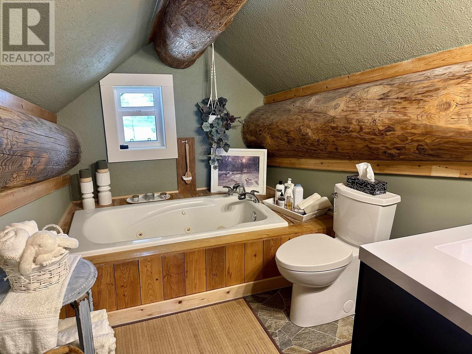 24959 Sturgeon Point Road, Vanderhoof, British Columbia  V0J 3A2 - Photo 32 - R2998531