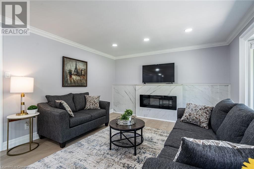 678 Mohawk Road, Ancaster, Ontario  L9G 2X3 - Photo 6 - 40737442
