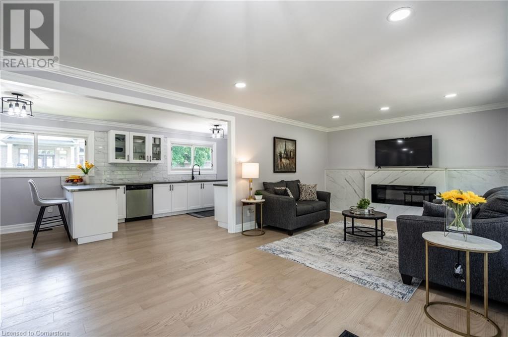 Property at 678 MOHAWK Road image 4