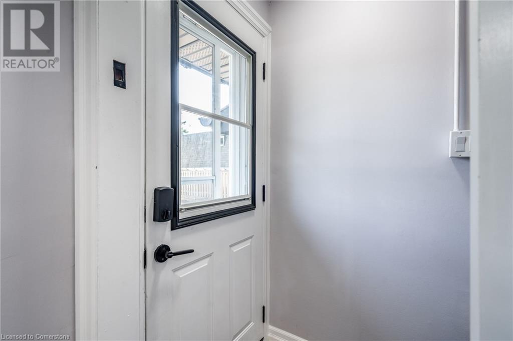 678 Mohawk Road, Ancaster, Ontario  L9G 2X3 - Photo 20 - 40737442