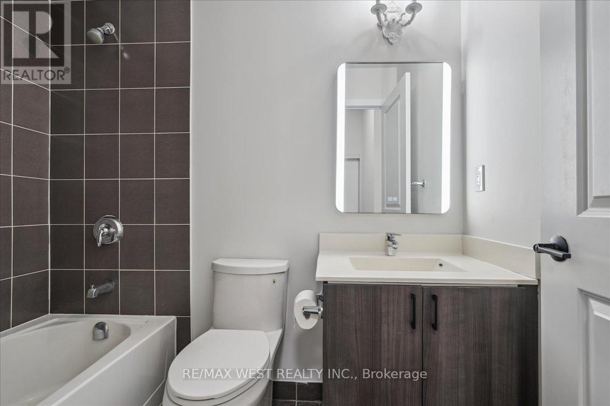 101 - 1215 Bayly Street, Pickering, Ontario  L1W 1L7 - Photo 5 - E12196395