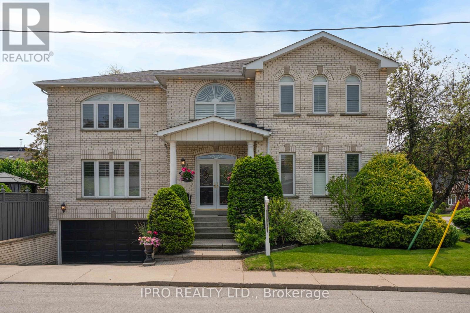 1043 Greenwood Avenue, Toronto, Ontario  M4J 4C9 - Photo 1 - E12196396