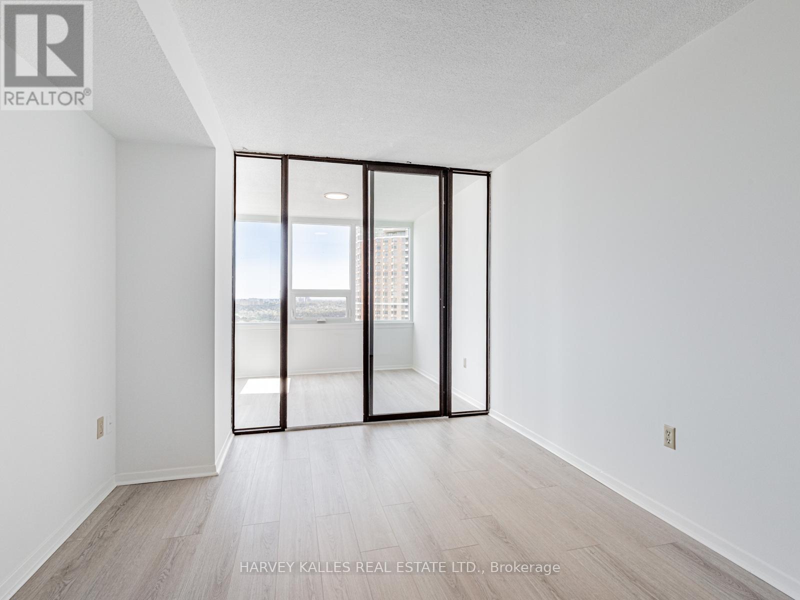 2004 - 55 Skymark Drive, Toronto (Hillcrest Village), Ontario  M2H 3N4 - Photo 19 - C12140934