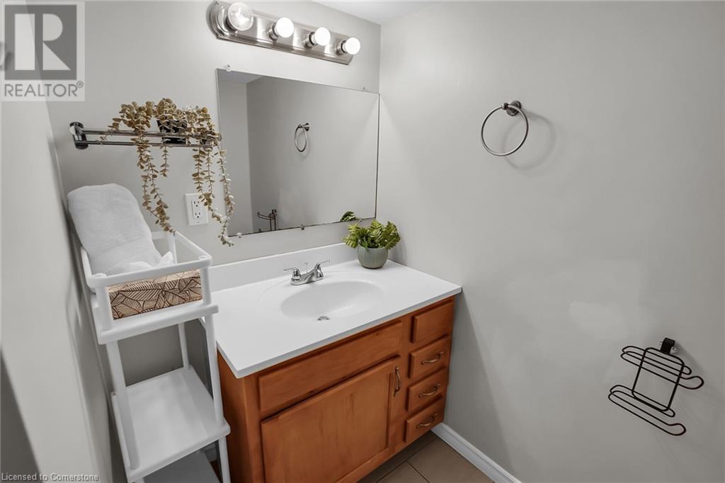 37 The Meadows, St. Catharines, Ontario  L2N 7K8 - Photo 30 - 40737571