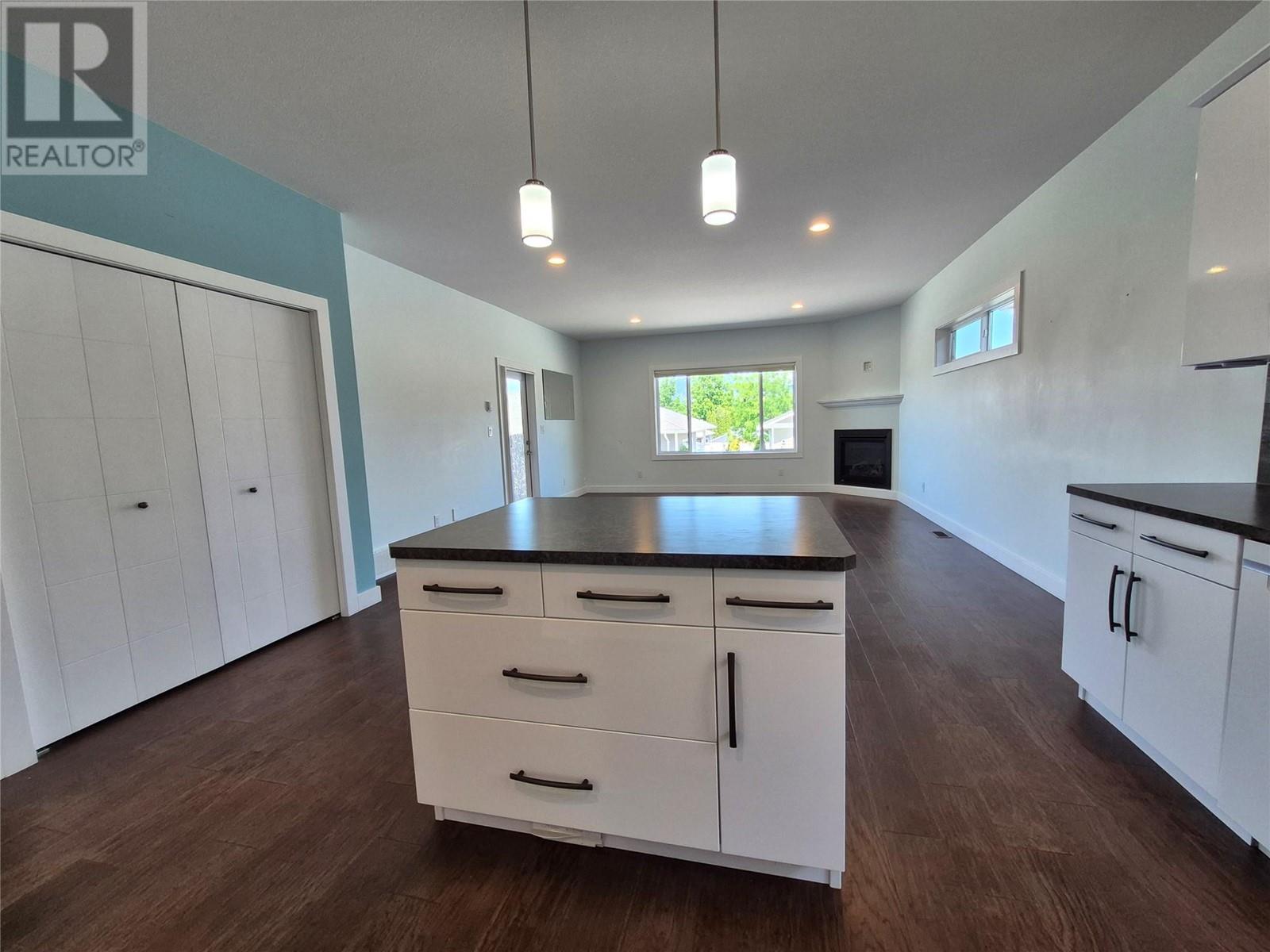 Property at 1341 30 Street NE Unit# 3 image 5