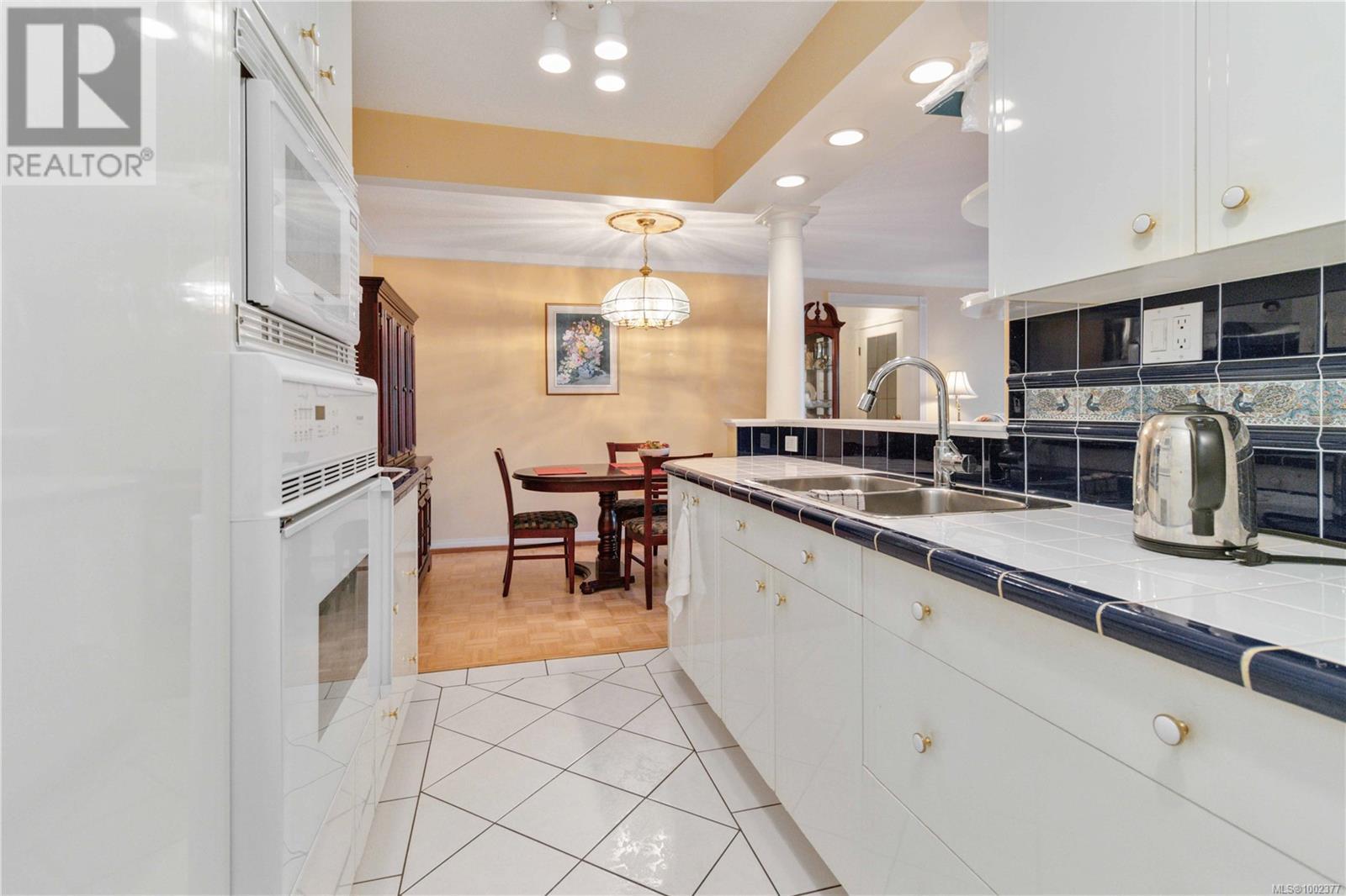 104 2050 White Birch Rd, Sidney, British Columbia  V8L 2R1 - Photo 6 - 1002377