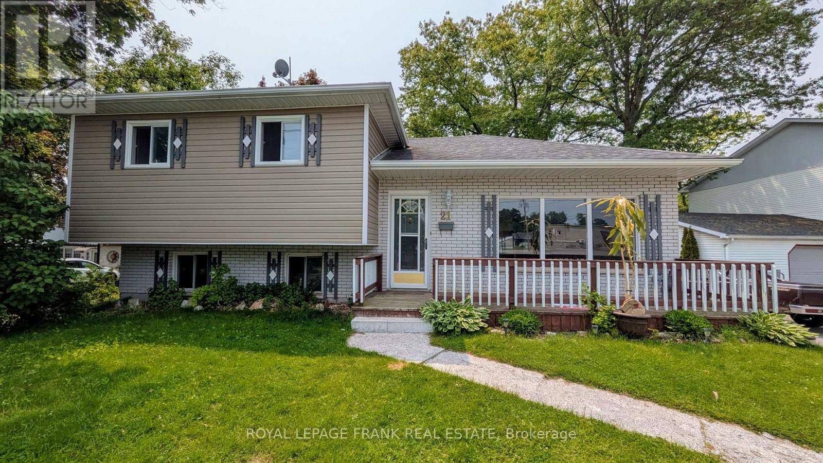 21 VICTORIA STREET, Marmora and Lake, Ontario