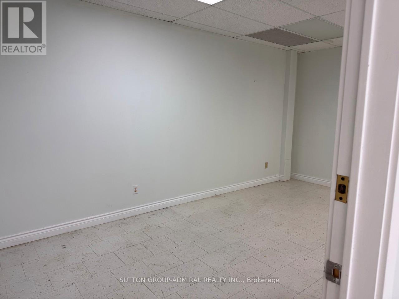 150 - 55 Doncaster Avenue, Markham, Ontario  L3T 1L7 - Photo 11 - N12195991