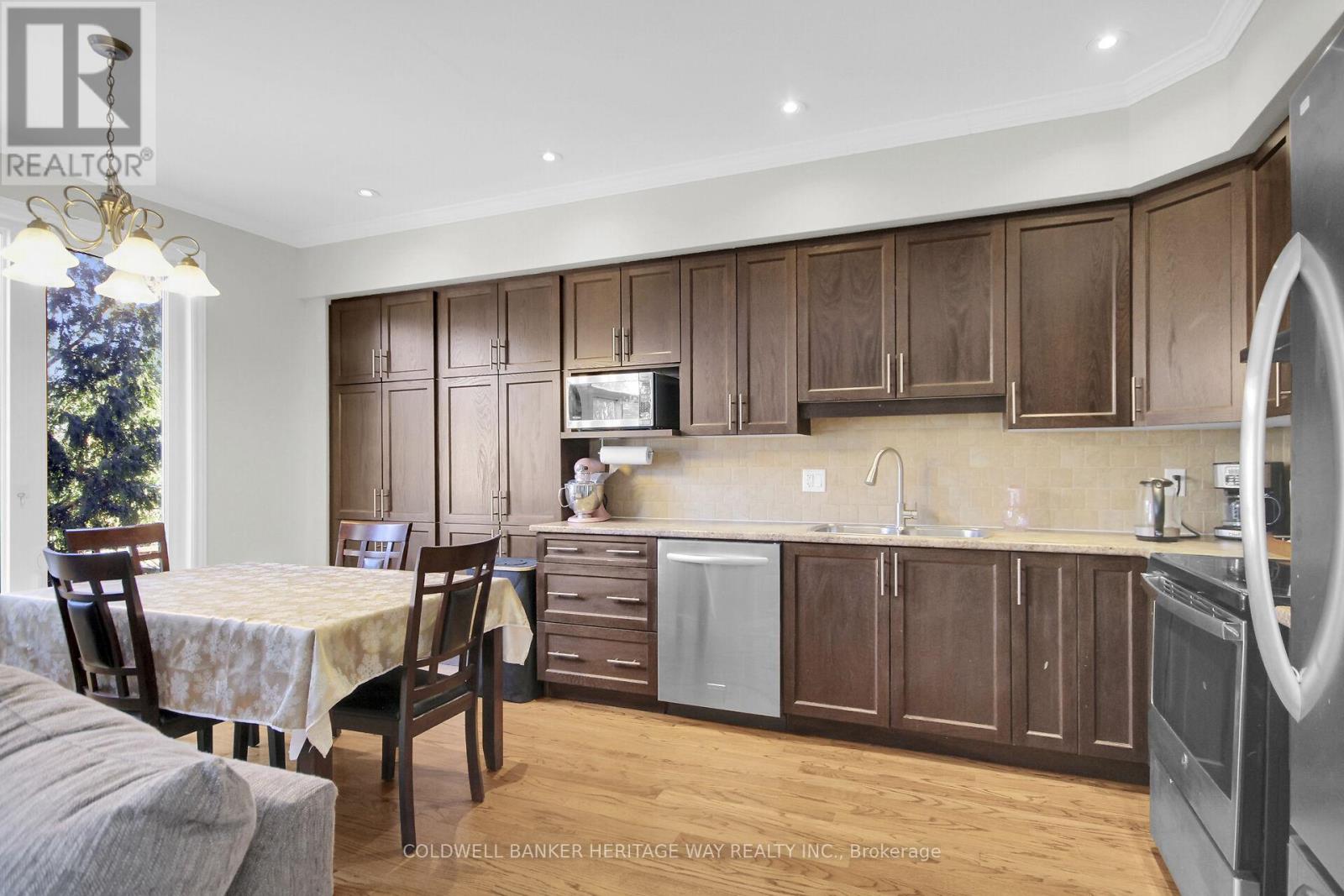 835 Woodroffe Avenue, Ottawa, Ontario  K2A 2G5 - Photo 13 - X12050408