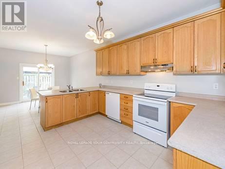38 Ayhart Street, Markham (Wismer), Ontario  L6E 1H4 - Photo 12 - N12196373