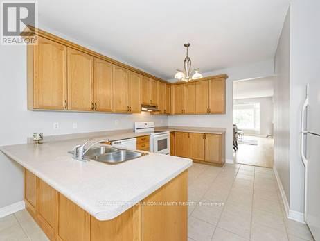 38 Ayhart Street, Markham (Wismer), Ontario  L6E 1H4 - Photo 13 - N12196373