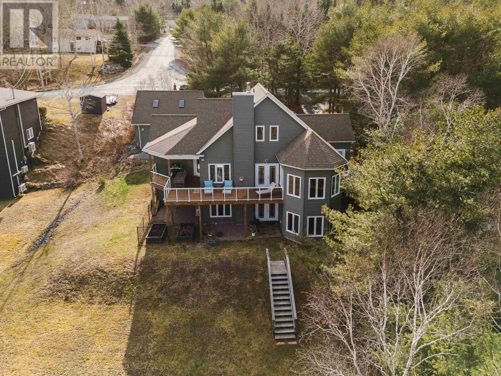 Property at 45 Nadine Drive image 2
