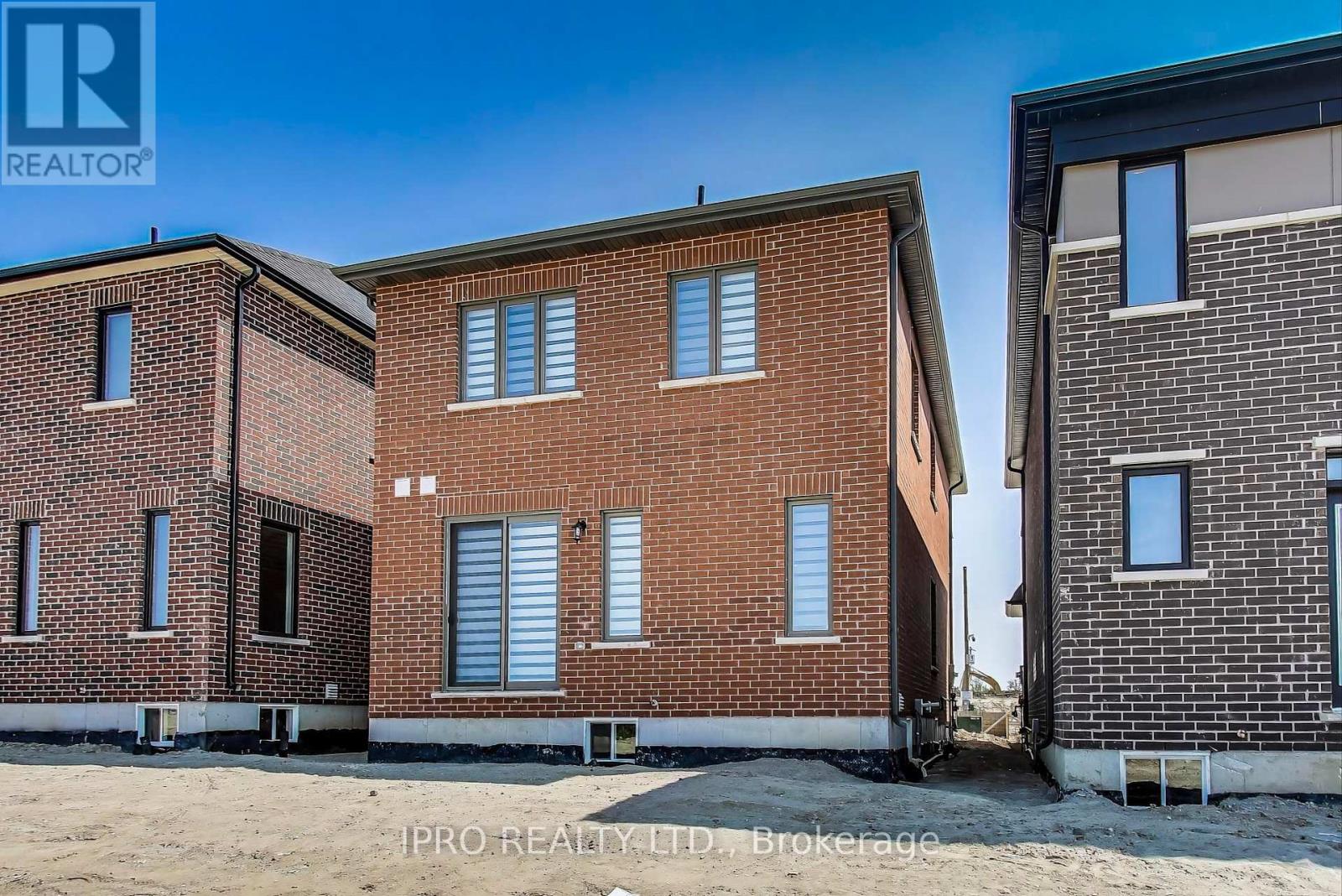 54 Yorkshire Drive, Barrie, Ontario  L9J 1B2 - Photo 26 - S12196291