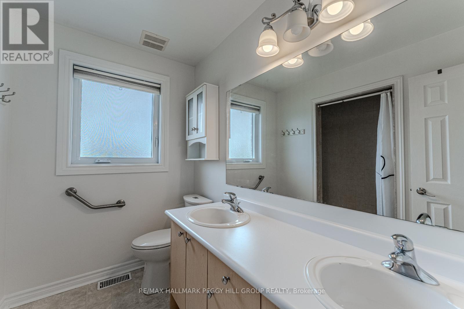 63 Wismer Avenue, Barrie, Ontario  L4N 9T9 - Photo 11 - S12196308