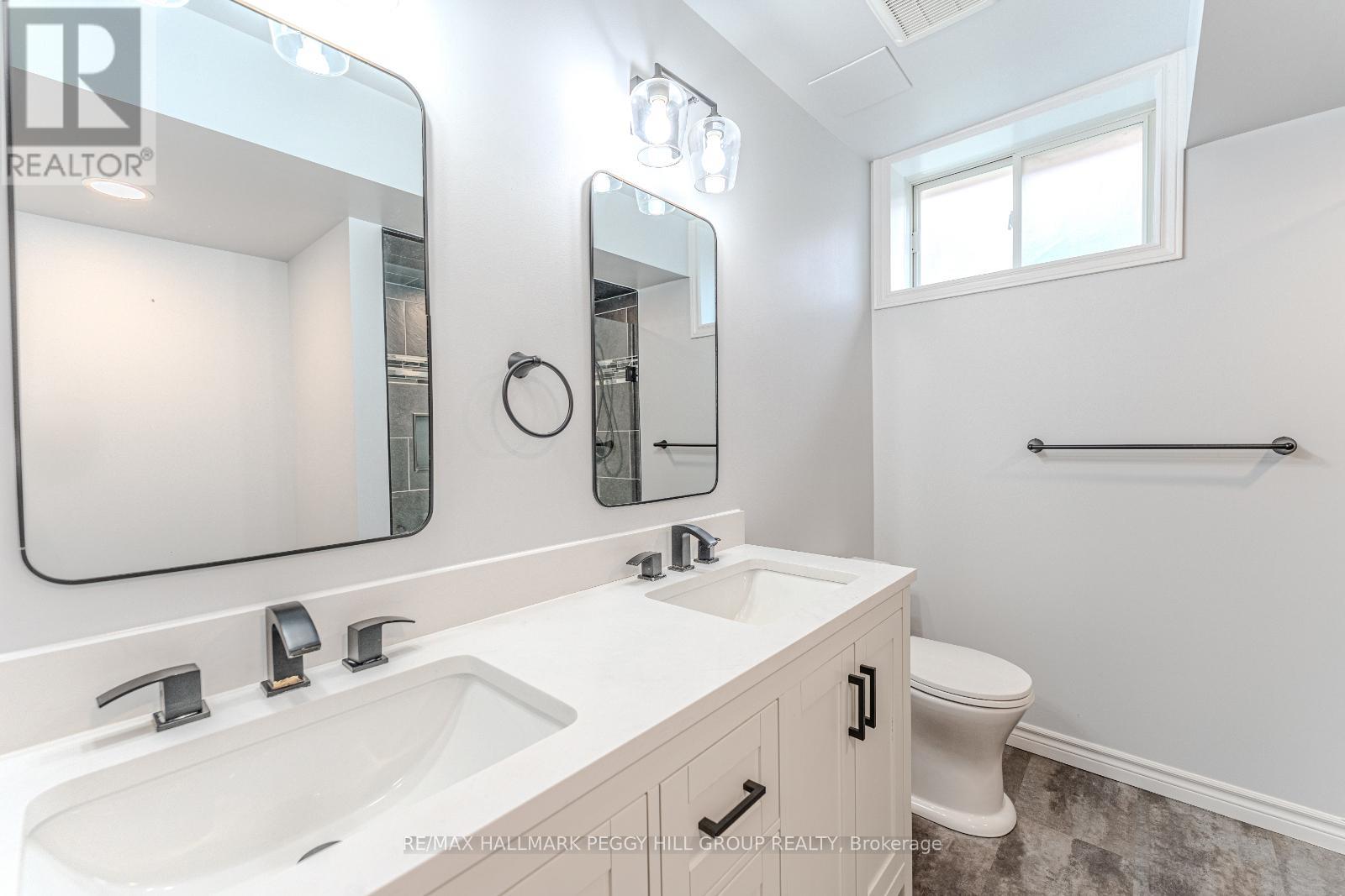 63 Wismer Avenue, Barrie, Ontario  L4N 9T9 - Photo 22 - S12196308