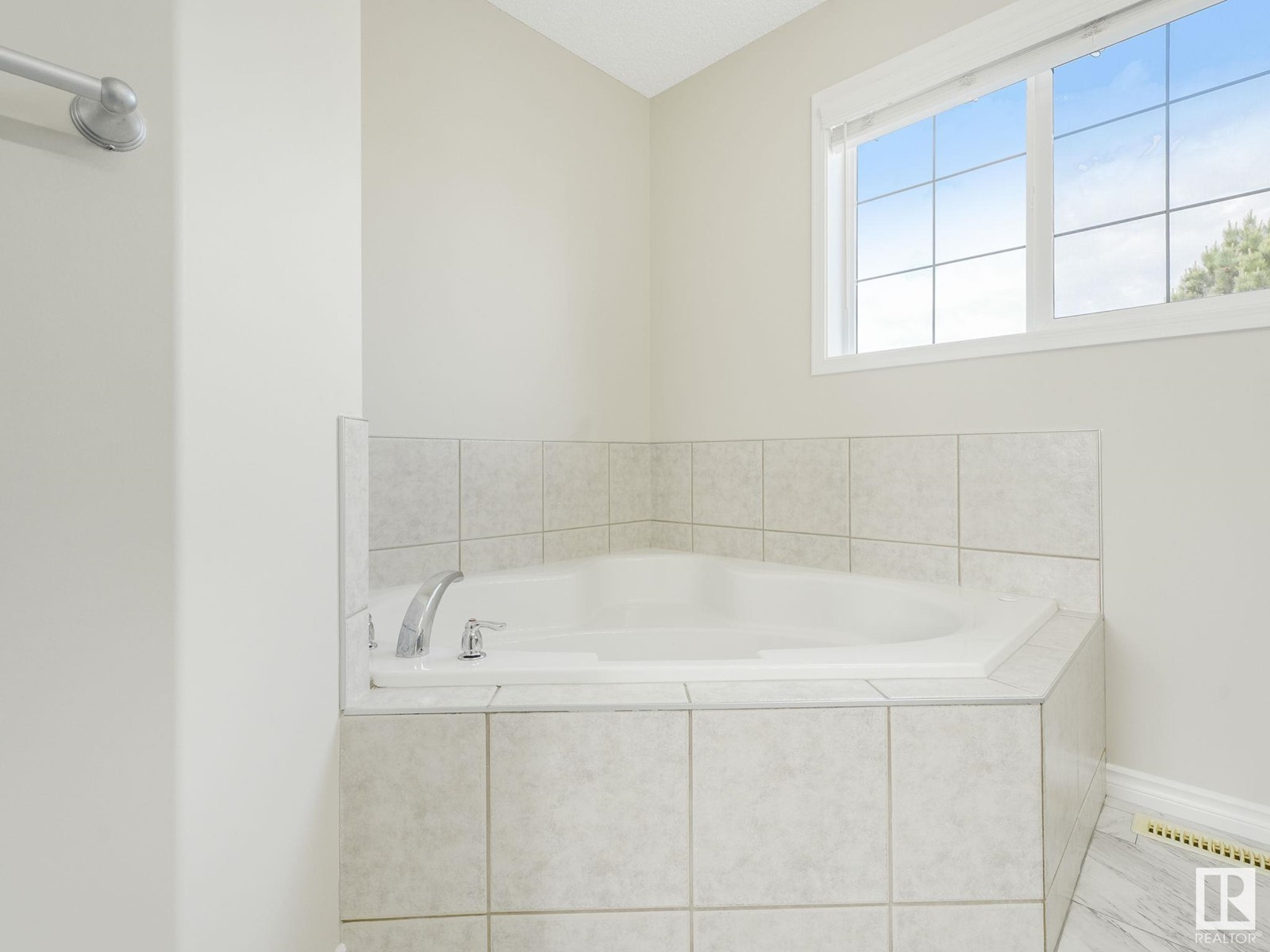 1135 112 St Sw, Edmonton, Alberta  T6W 1V1 - Photo 26 - E4440334
