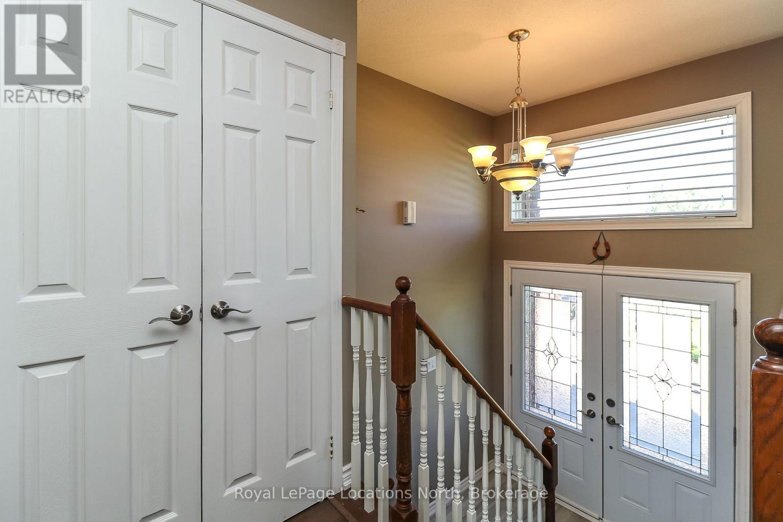 60 Leo Boulevard, Wasaga Beach, Ontario  L9Z 1C6 - Photo 13 - S12161262