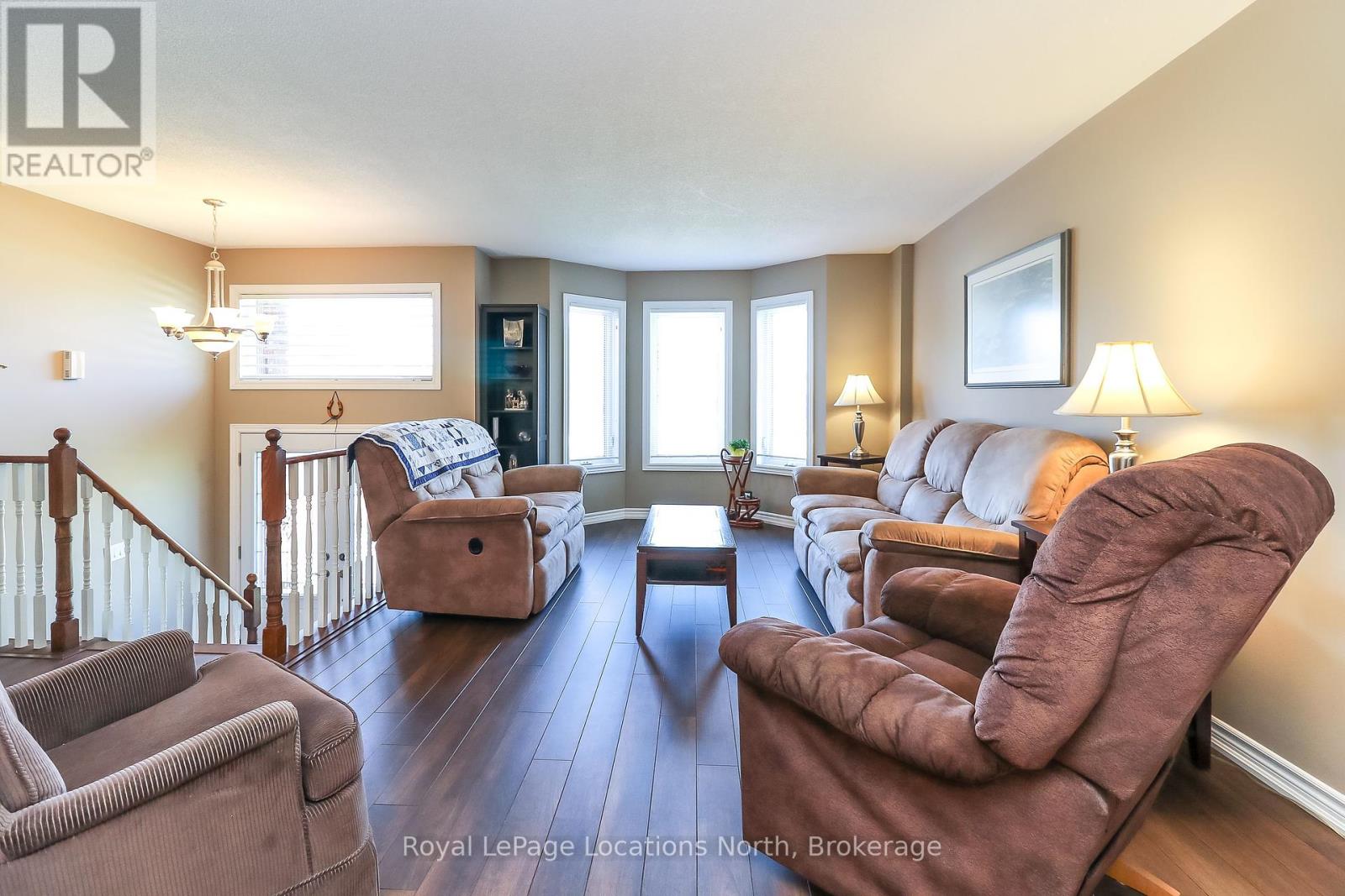 60 Leo Boulevard, Wasaga Beach, Ontario  L9Z 1C6 - Photo 24 - S12161262