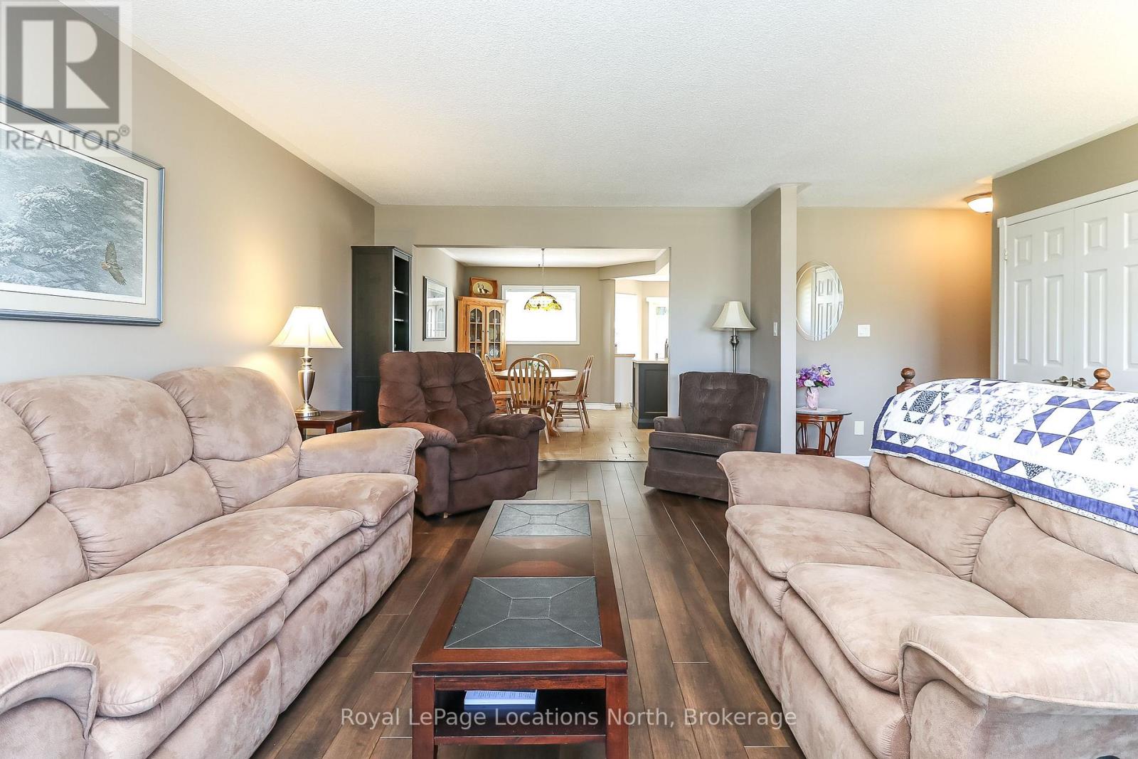 60 Leo Boulevard, Wasaga Beach, Ontario  L9Z 1C6 - Photo 26 - S12161262