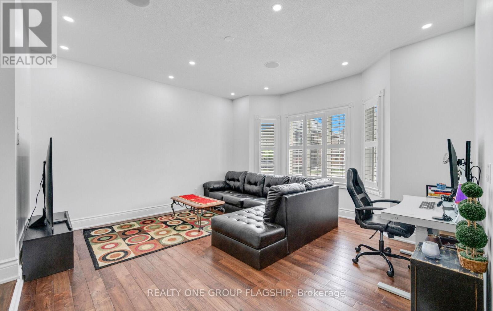 Property at 37 DONWOODS COURT image 5