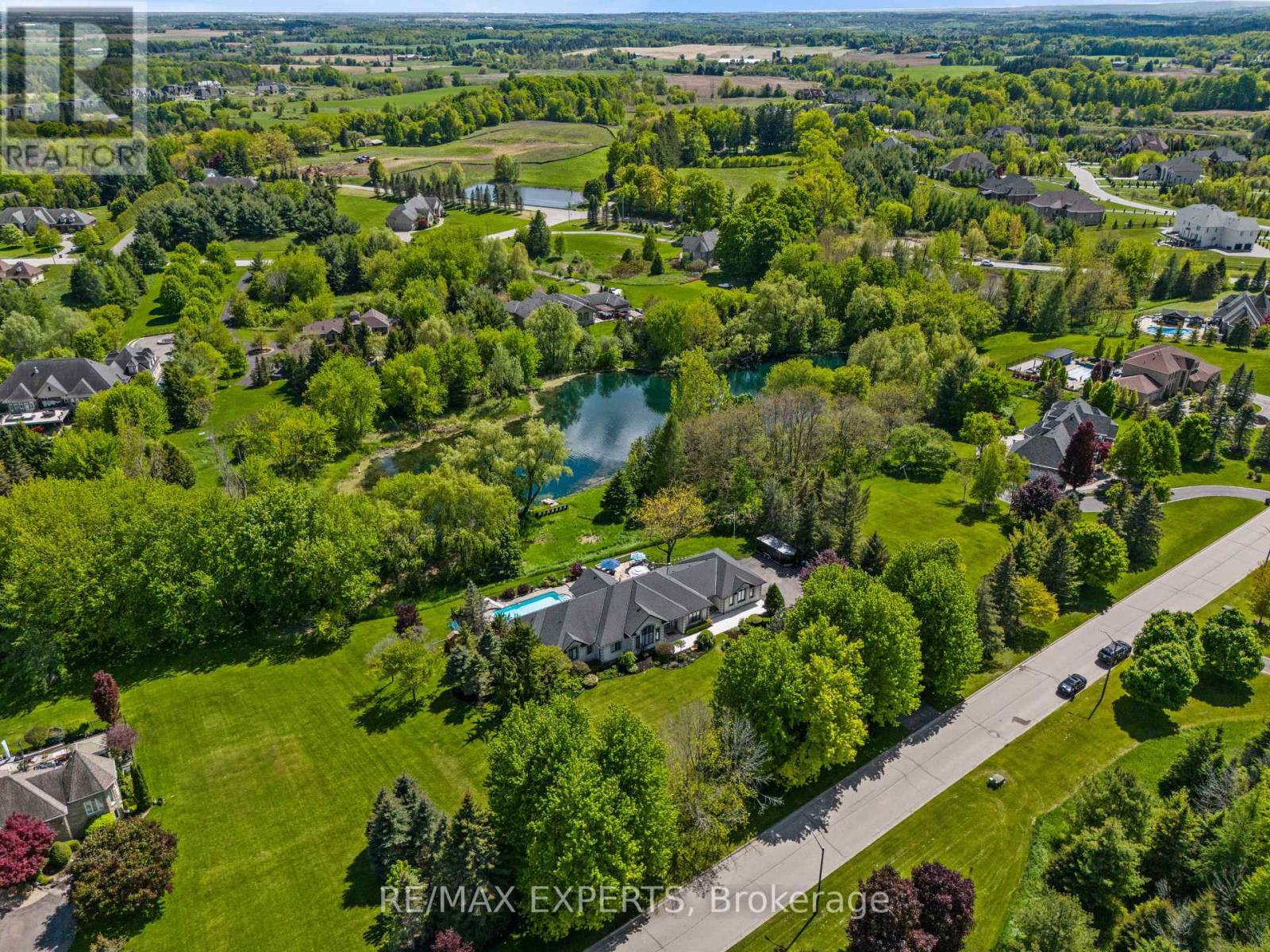7 Bruno Ridge Drive, Caledon, Ontario  L7E 0B7 - Photo 1 - W12196410