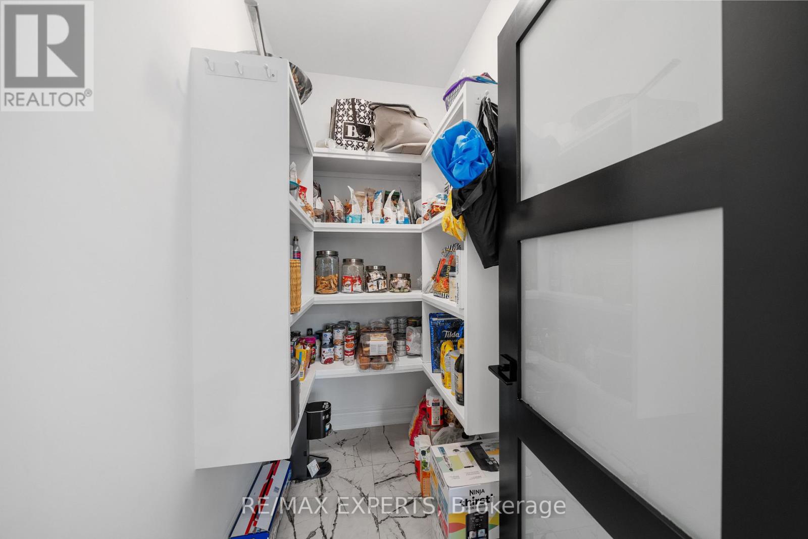 7 Bruno Ridge Drive, Caledon, Ontario  L7E 0B7 - Photo 16 - W12196410