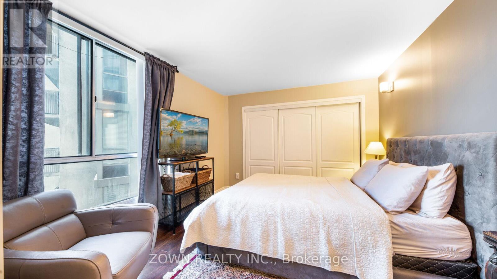 2210 - 10 Martha Eaton Way, Toronto, Ontario  M6M 5B3 - Photo 37 - W12196456