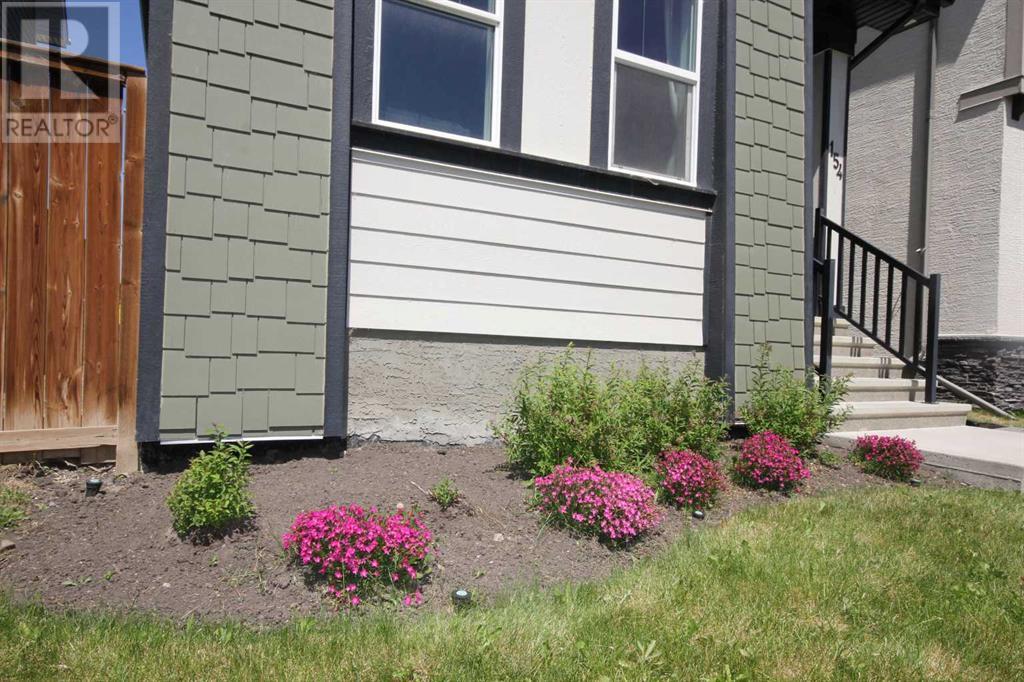 Property at 154 Marquis Common SE image 2
