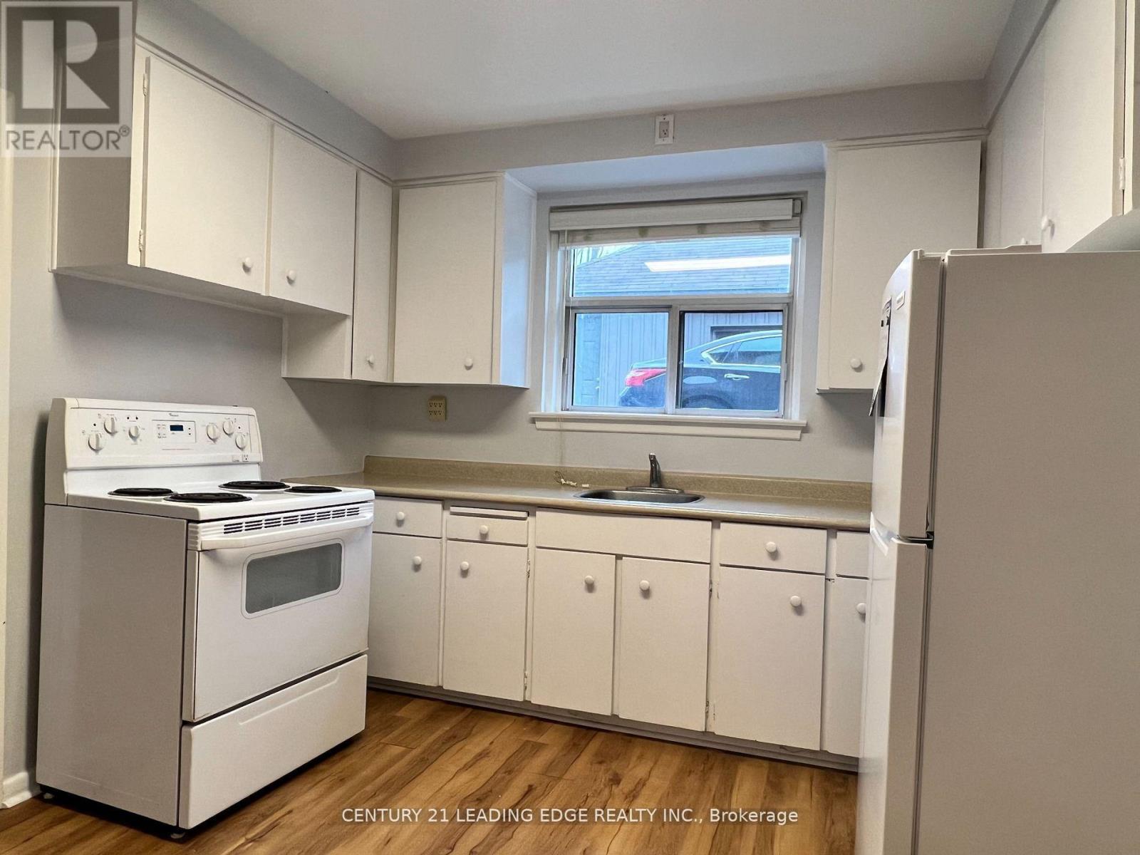 2 - 2719 Lake Shore Boulevard W, Toronto, Ontario  M8V 1G9 - Photo 11 - W12196507