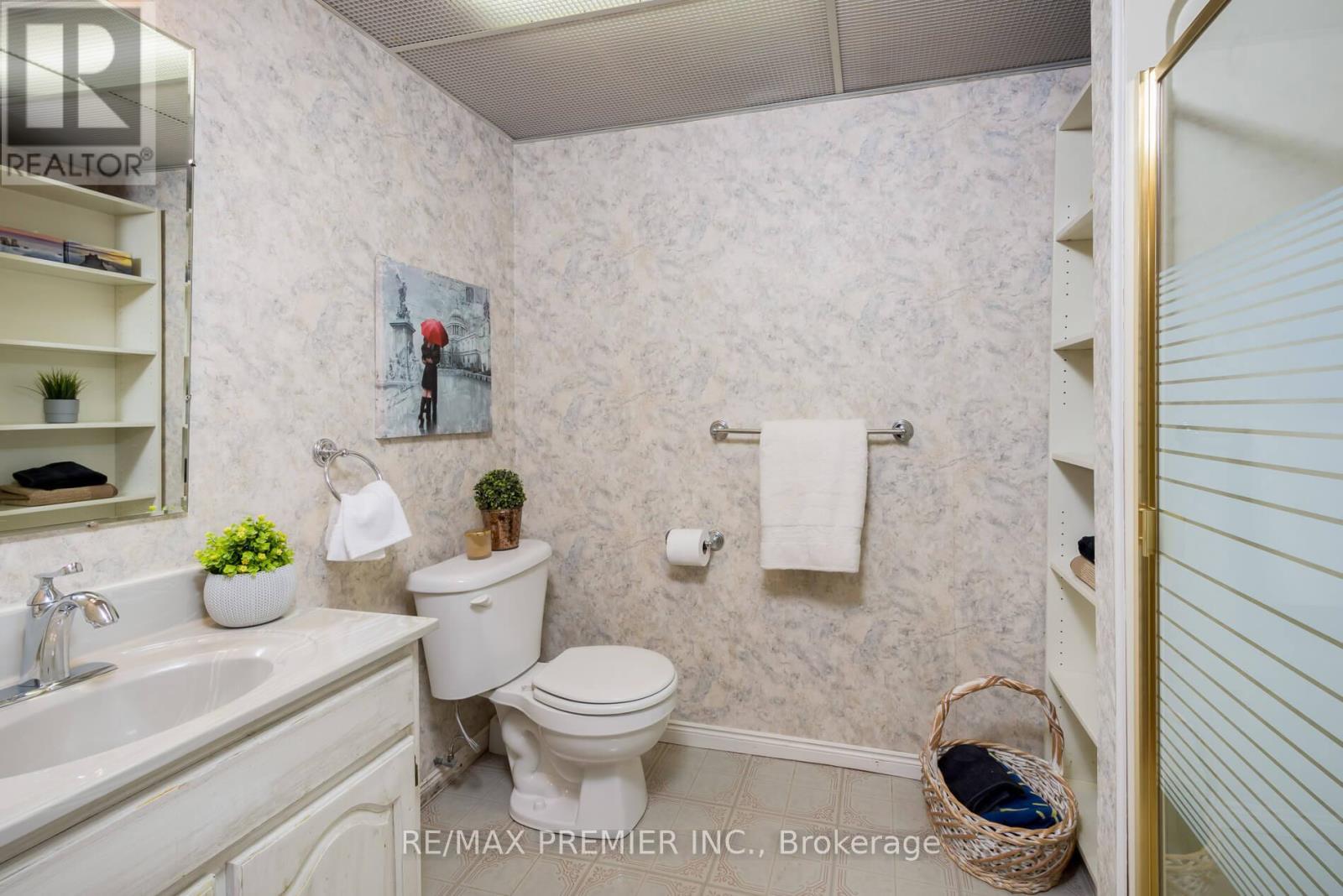 4011 Lantern Lane, Burlington (Shoreacres), Ontario  L7L 5Z2 - Photo 32 - W12196533