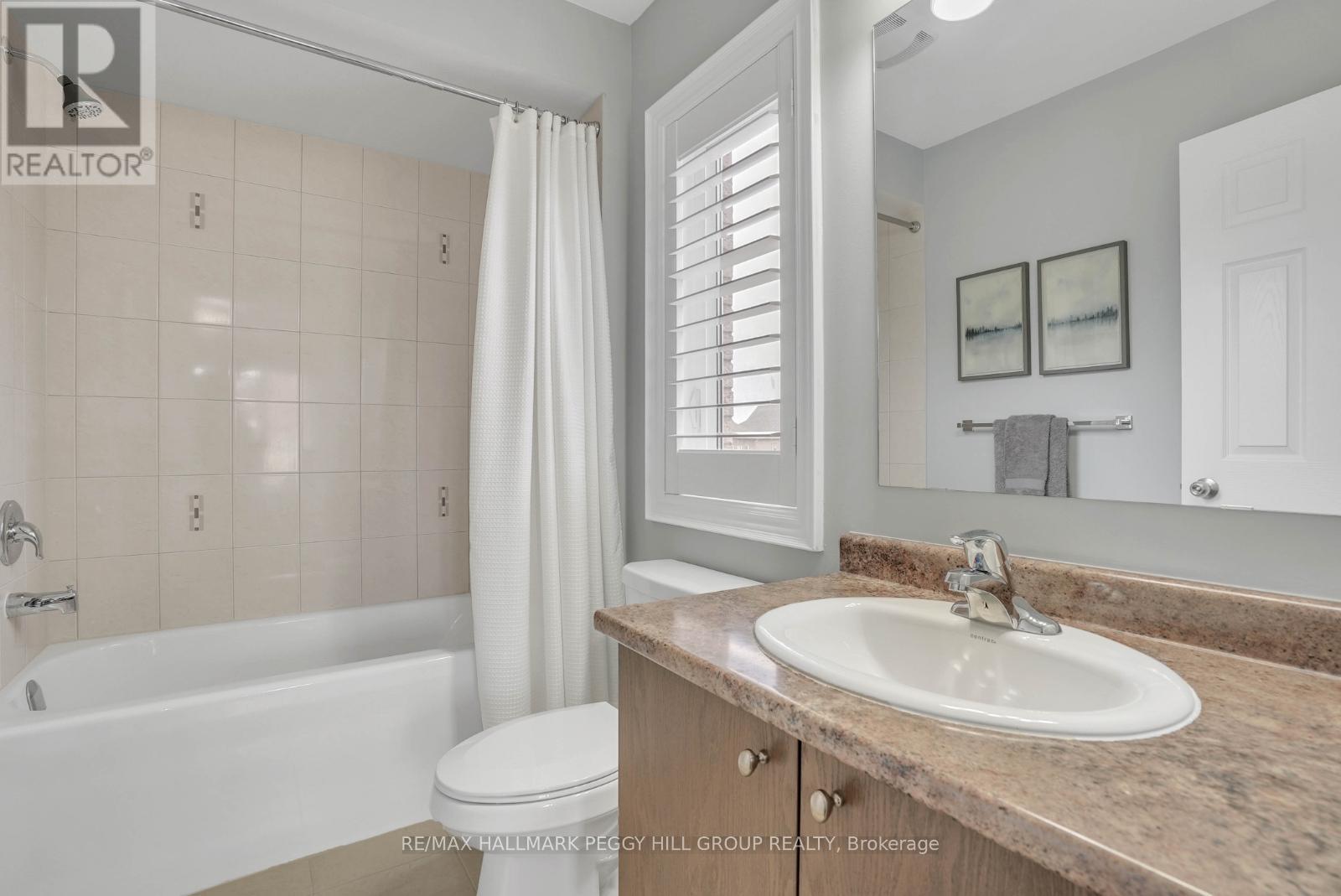 25 Copeland Crescent, Innisfil, Ontario  L0L 1L0 - Photo 17 - N12096291