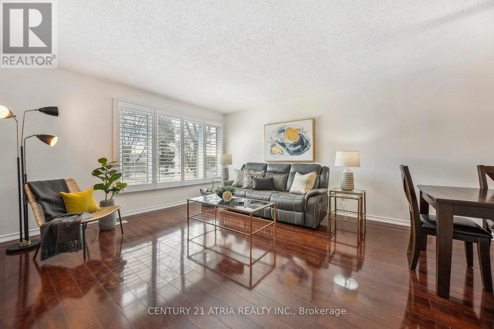 62 Guildwood Drive, Hamilton, Ontario  L9C 6S4 - Photo 13 - X12077816