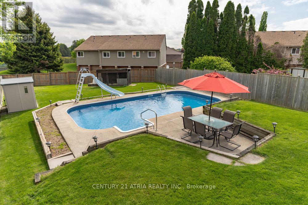 62 Guildwood Drive, Hamilton (Gurnett), Ontario  L9C 6S4 - Photo 26 - X12077816