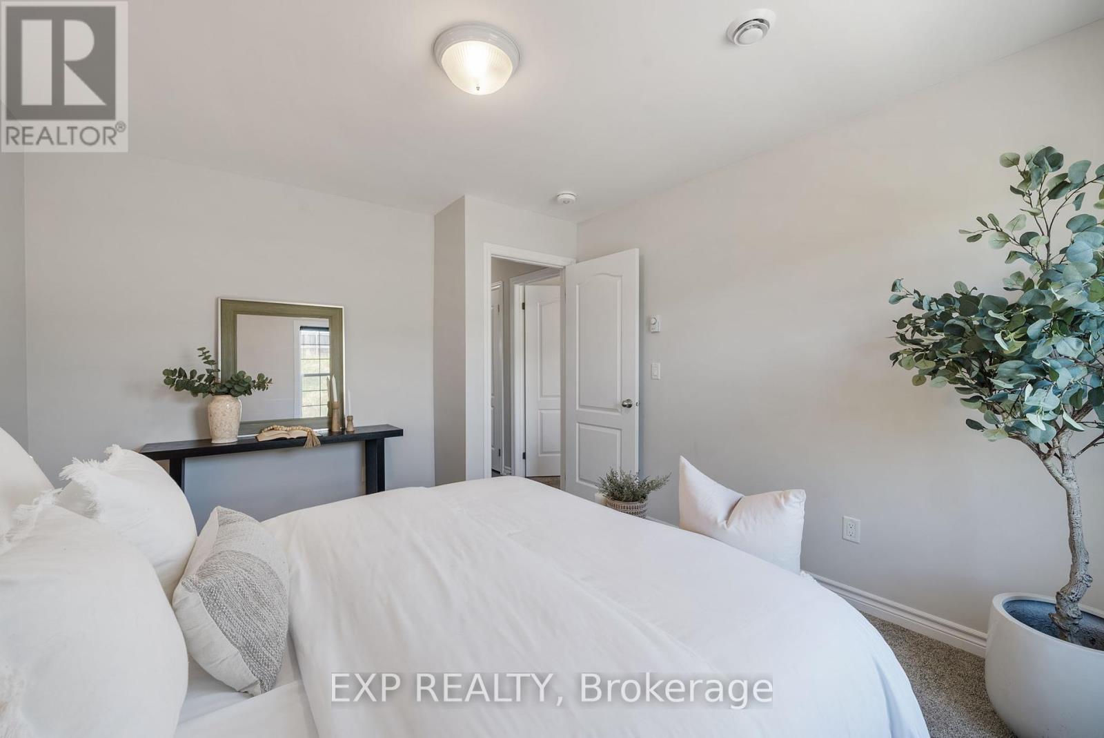 306 - 450 Lonsberry Drive, Cobourg, Ontario  K9A 0K4 - Photo 19 - X12134249