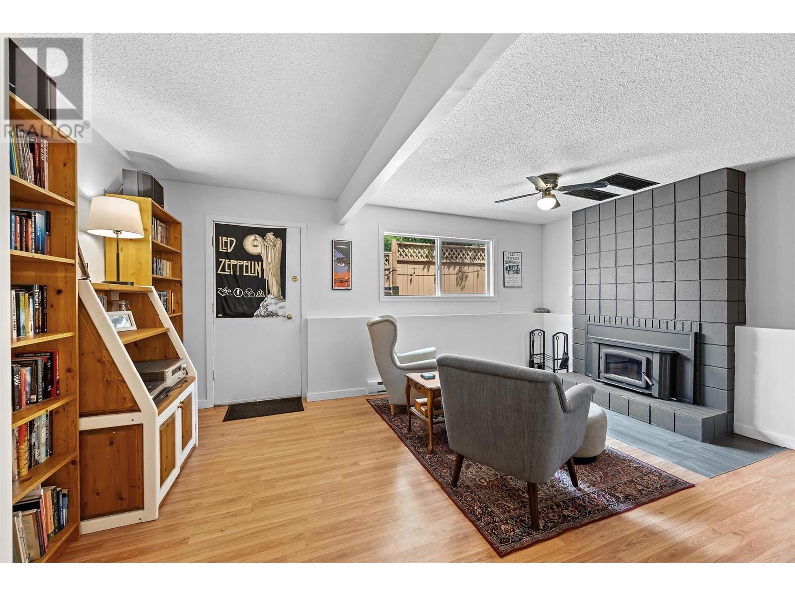 Property at 2942 McCann Court image 3