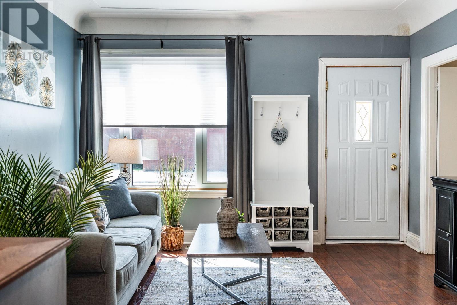 153 East 5th Street, Hamilton, Ontario  L9A 2Z7 - Photo 8 - X12196344
