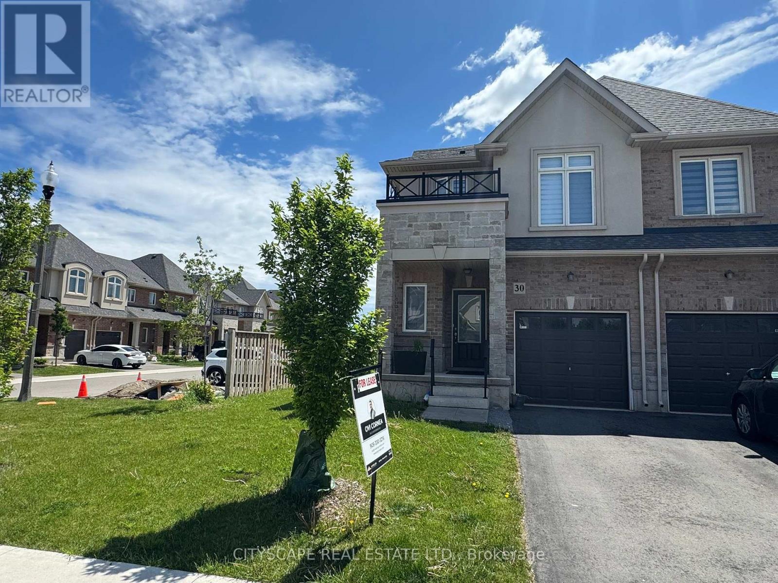 30 FOOTHILLS LANE, Hamilton, Ontario