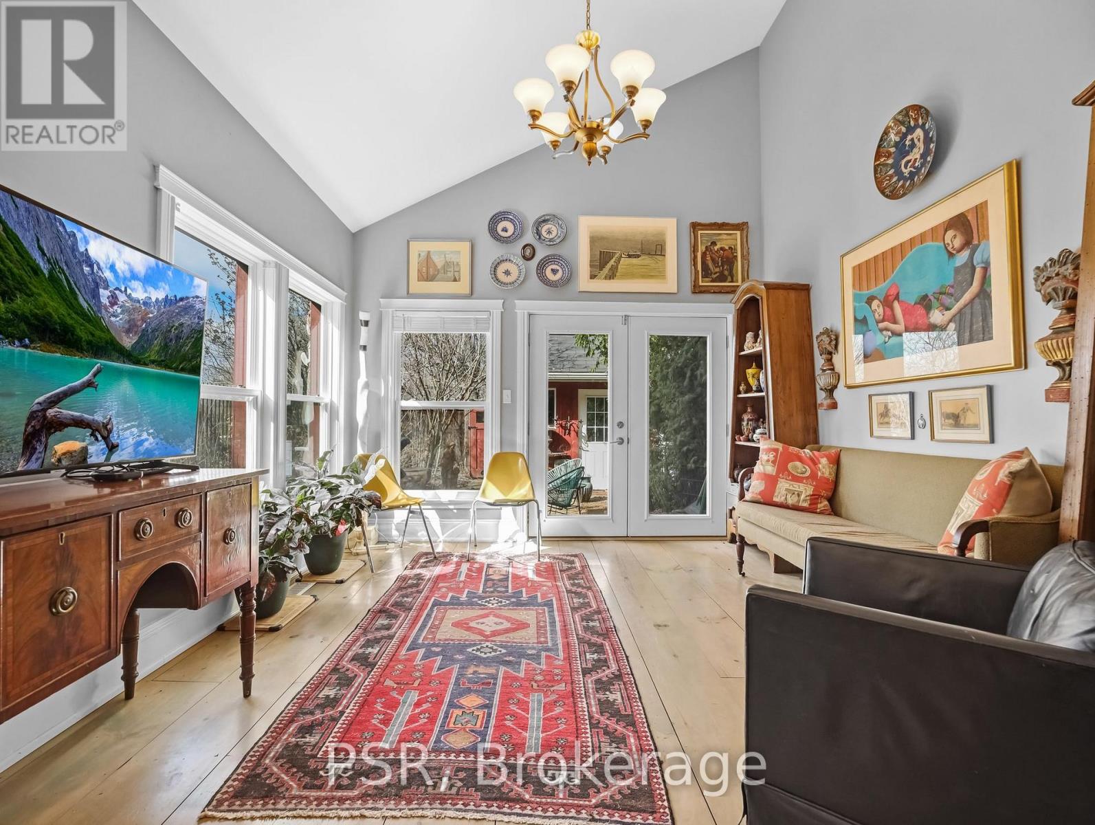 80 Ferrie Street W, Hamilton (North End), Ontario  L8L 1C9 - Photo 17 - X12196473
