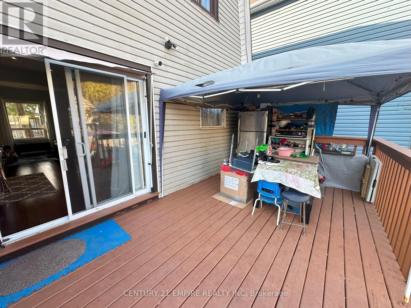 61 Francis Street, Hamilton, Ontario  L8L 3V2 - Photo 19 - X12196512