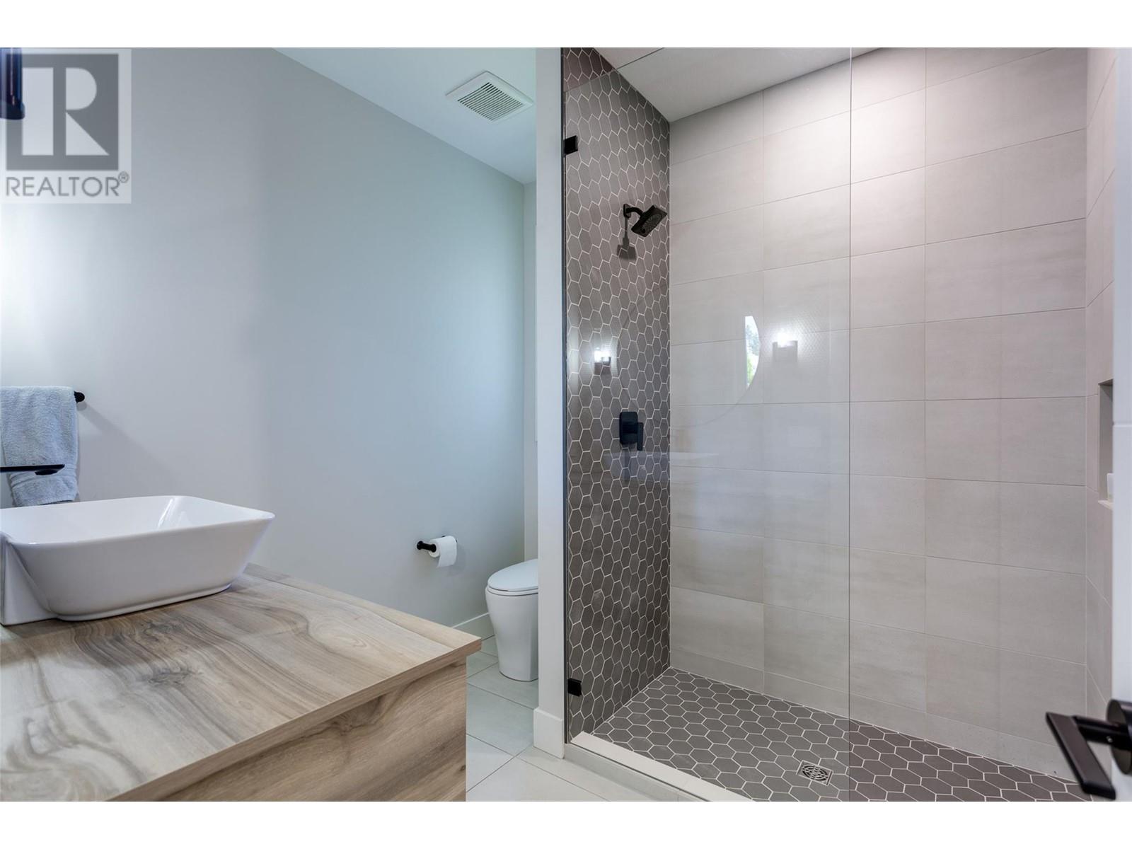 Property at 1608 Braeburn Court image 1