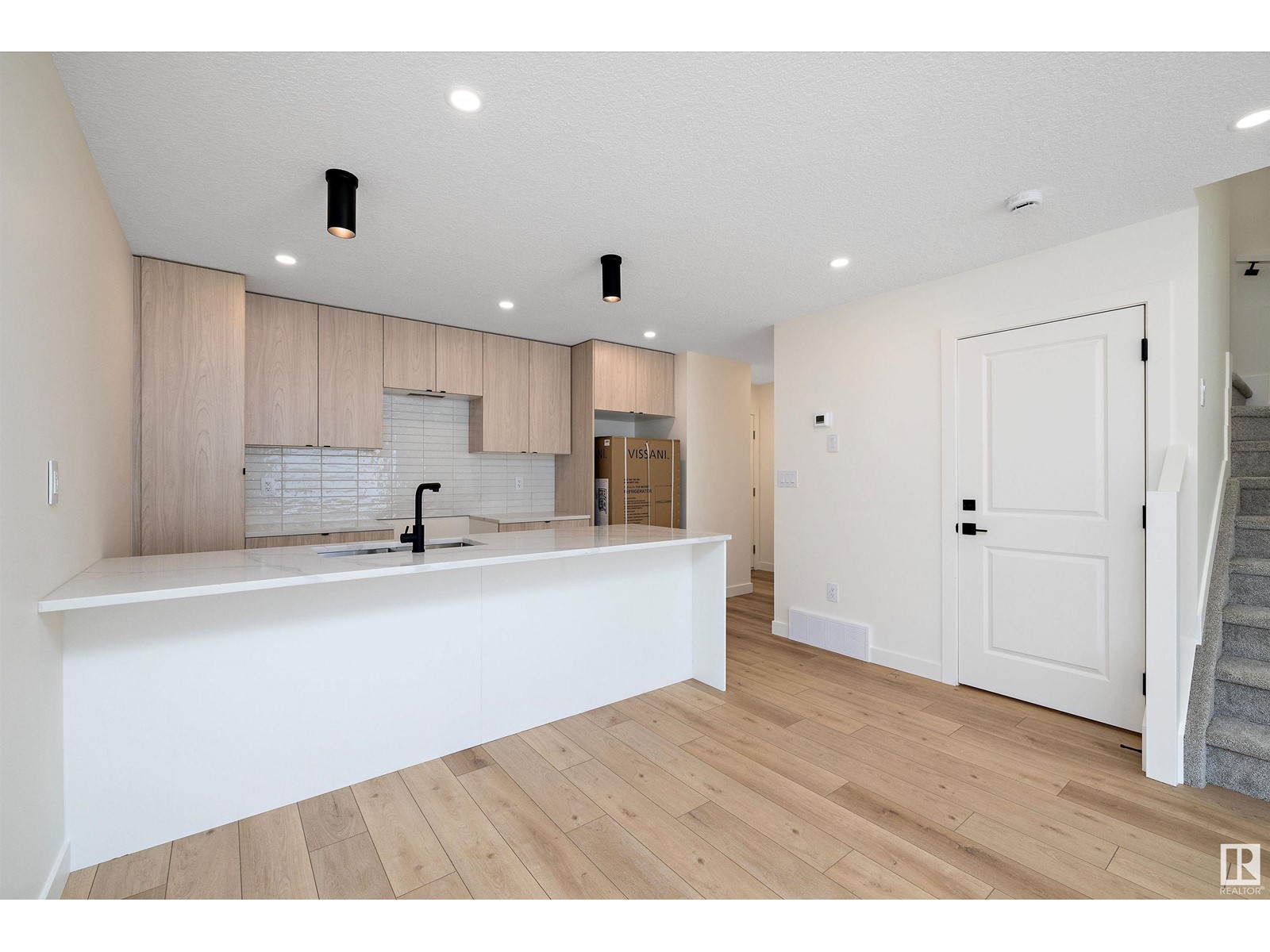 Property at 11338 89 ST NW image 4