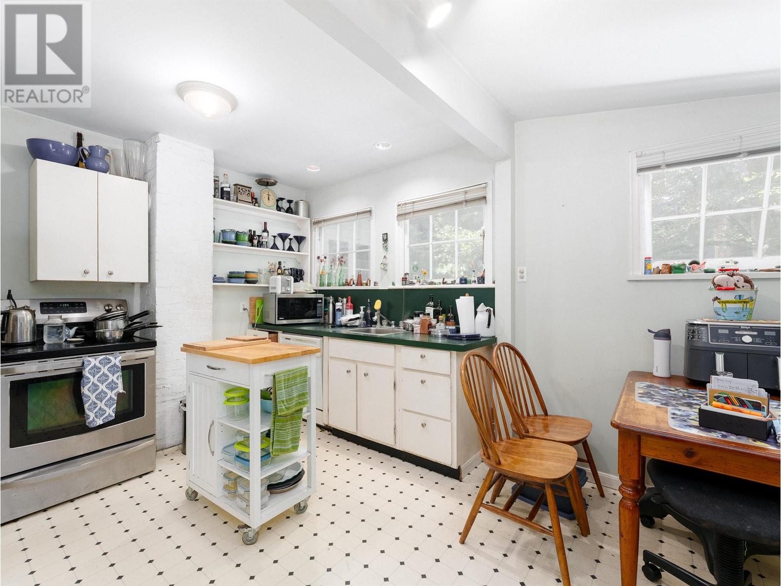 4150 Dollarton Highway, North Vancouver, British Columbia  V7G 1A2 - Photo 17 - R3010824