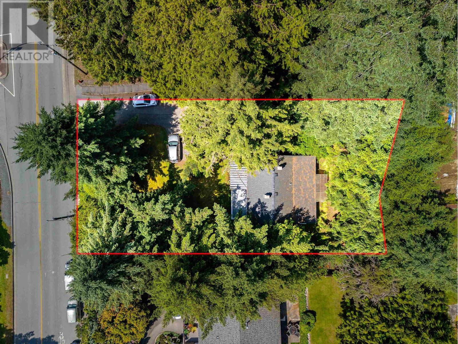 4150 Dollarton Highway, North Vancouver, British Columbia  V7G 1A2 - Photo 3 - R3010824