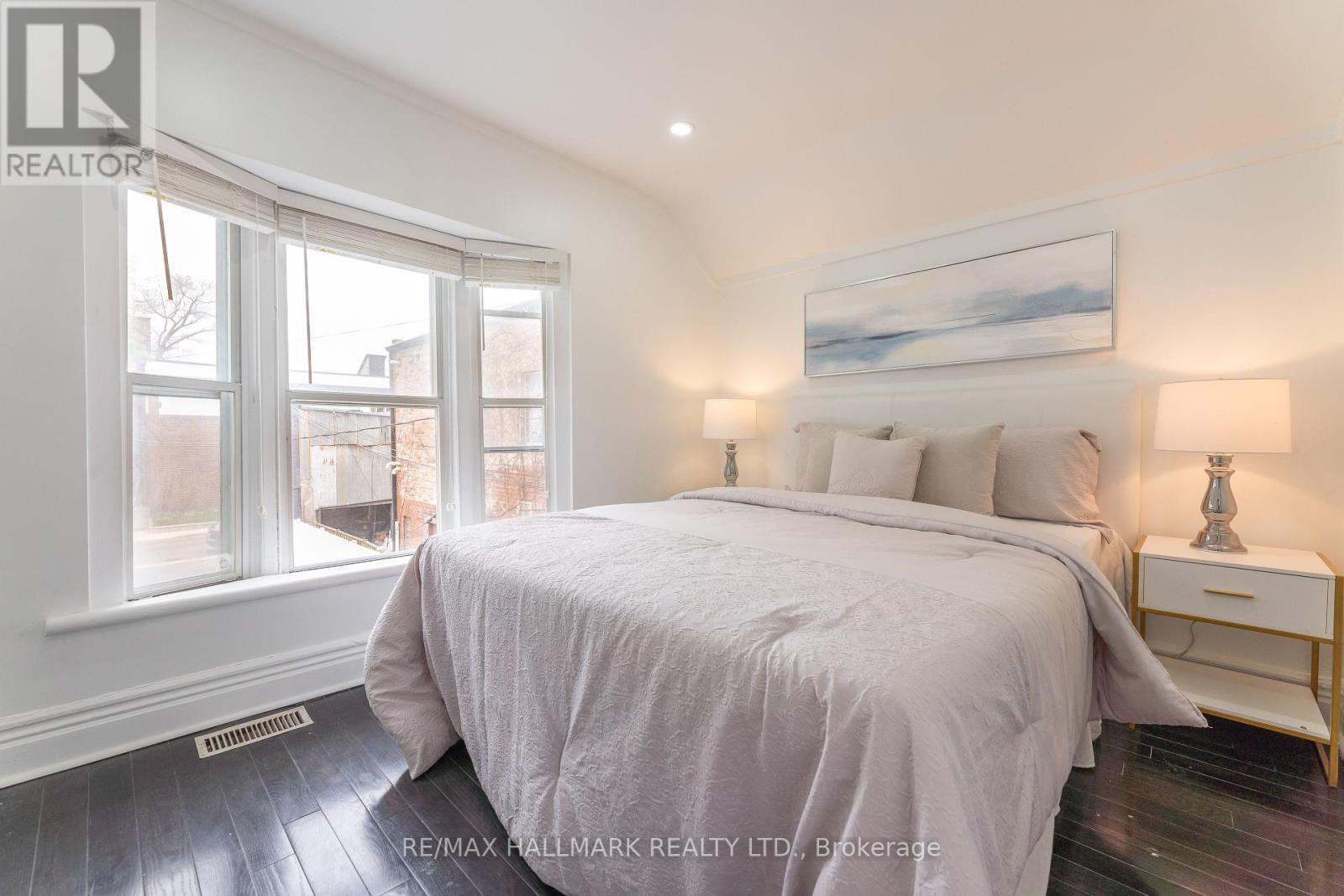 106 Willow Avenue, Toronto, Ontario  M4E 3K3 - Photo 11 - E12176957