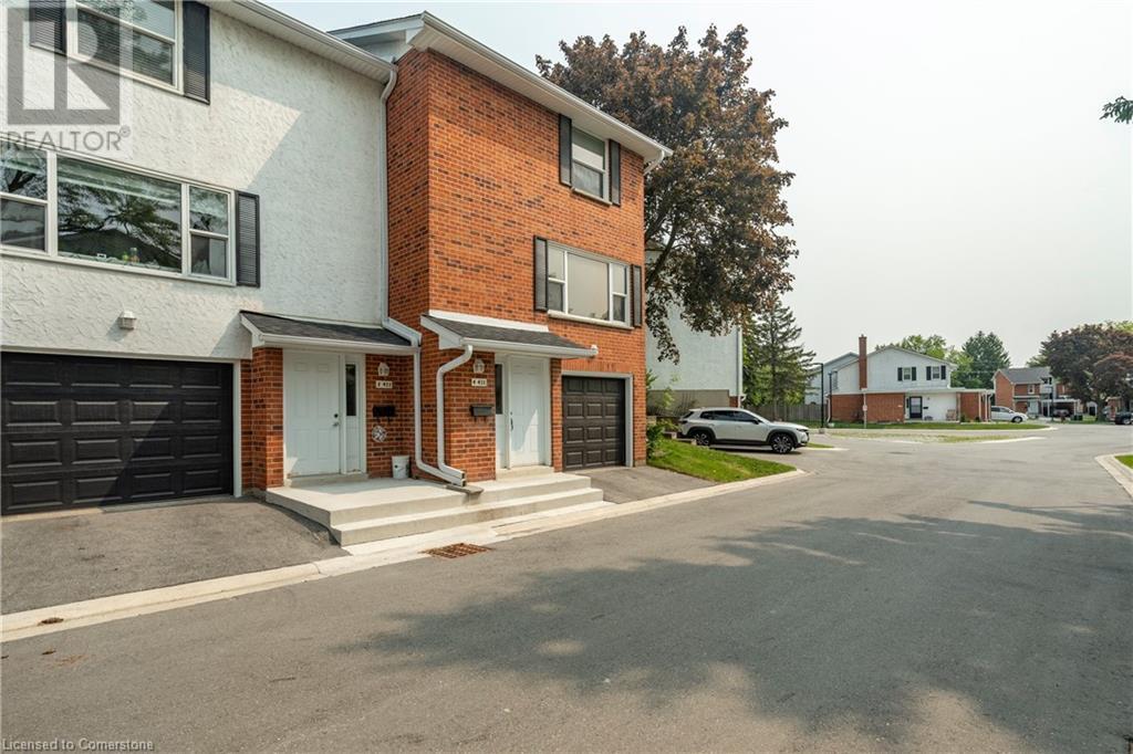 411 Keats Way Unit# 4, Waterloo, Ontario  N2L 5S7 - Photo 3 - 40737607