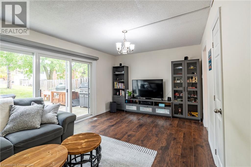 411 Keats Way Unit# 4, Waterloo, Ontario N2L 5S7 - Photo 6 - 40737607