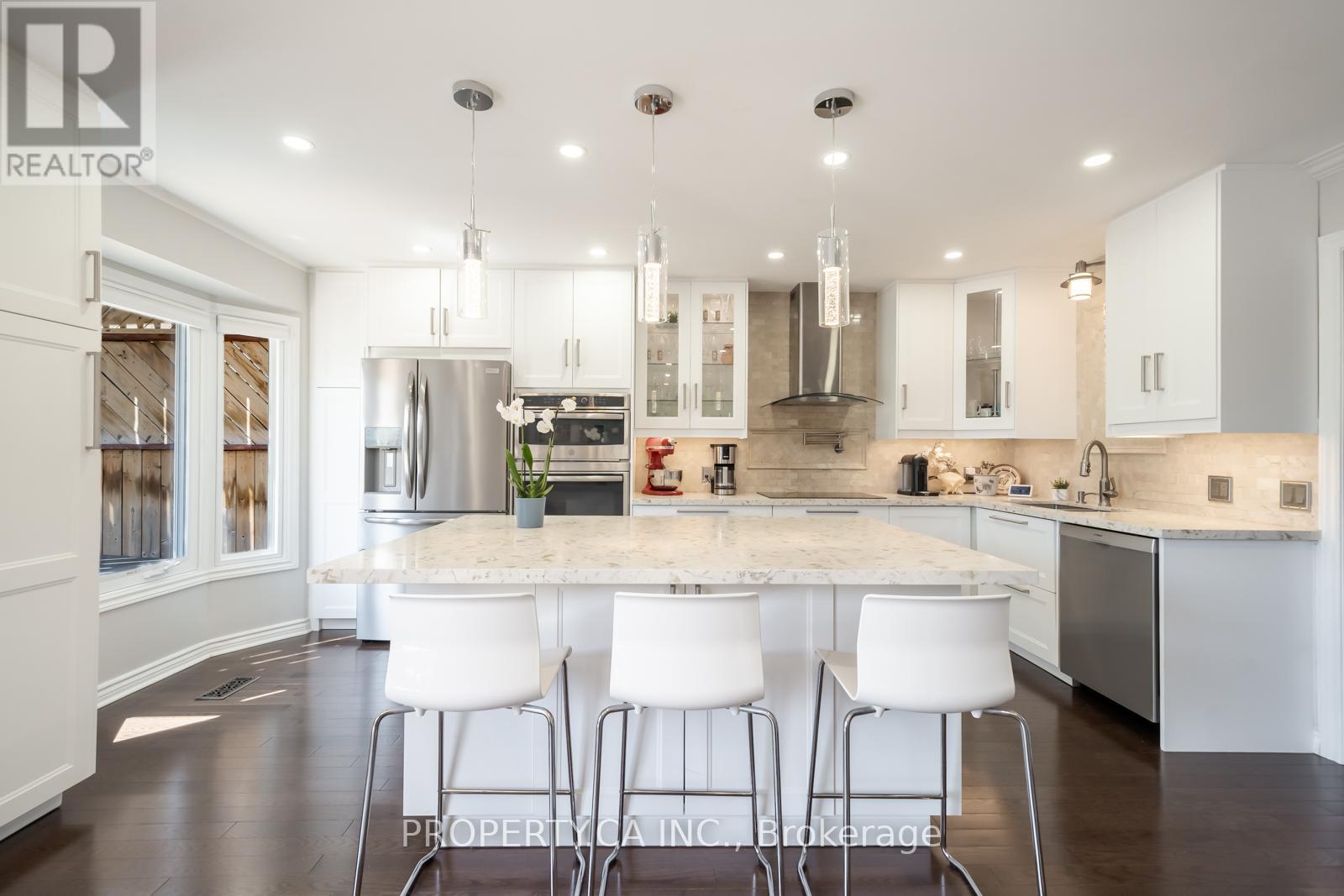 738 Aspen Road, Pickering, Ontario  L1V 4H2 - Photo 6 - E12195728