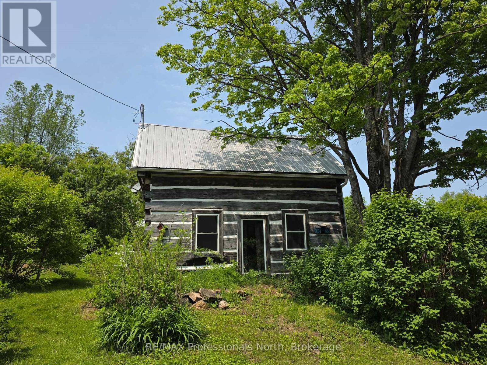 1537 Tulip Road, Algonquin Highlands, Ontario  K0M 2K0 - Photo 2 - X12196598